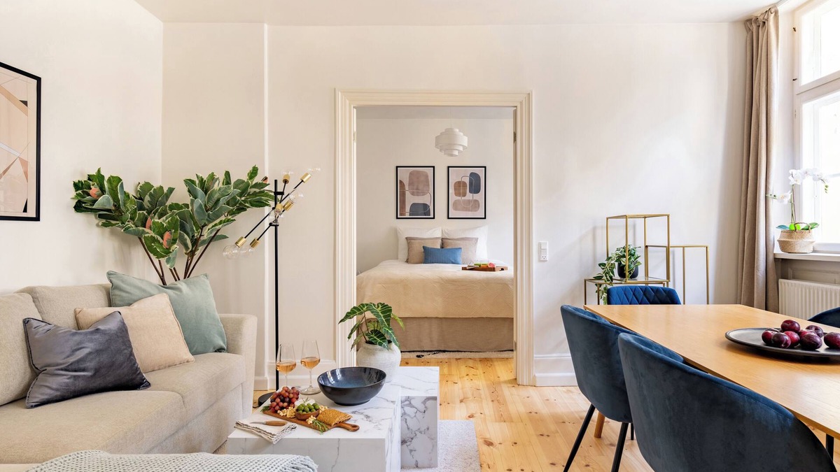 Copenhagen City Centre Apartment | Sanders Tivoli 2, Spacious 3 Bedroom near Tivoli