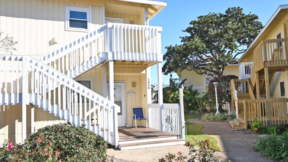 Holiday Isle Apartment | Sandpiper Cove Unit 2058 1 Bedroom in Destin, FL
