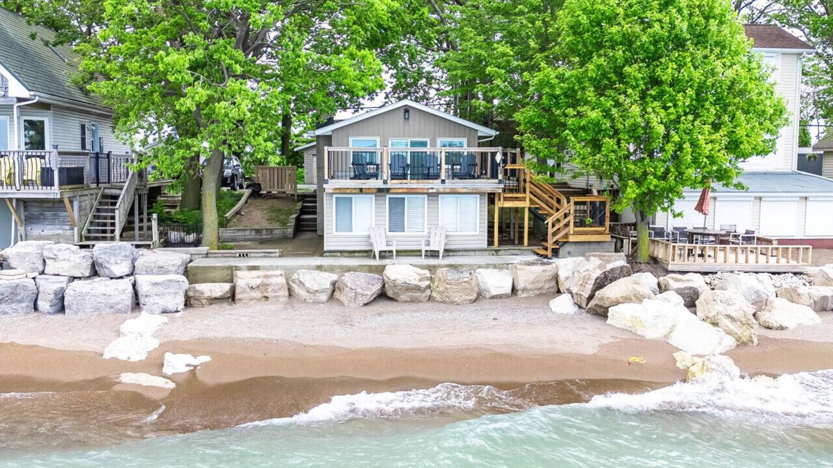 Leamington Cottage | Sandside Lakehouse! The Perfect Beach Retreat