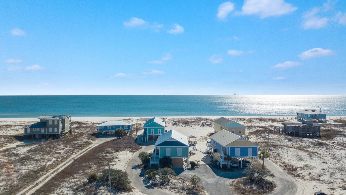 Fort Morgan House | Sandy Bottoms! Beach Front! 180+ Rave Reviews! Discount on Weekly Stays!