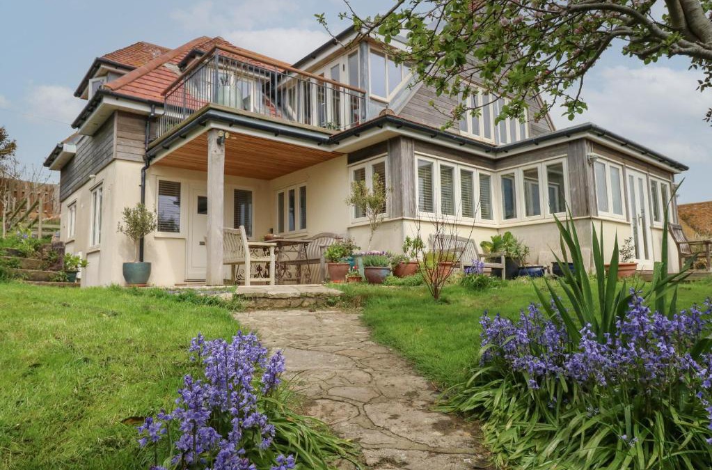West Bay House | Sandy Combe