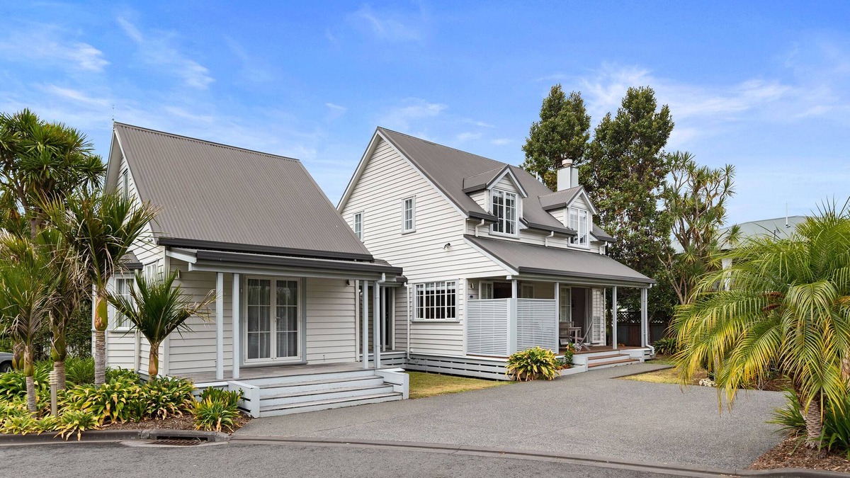 Russell Cottage | Sandy Jandal Cottage 3-5 bed with Annex - Russell Cottages Collection