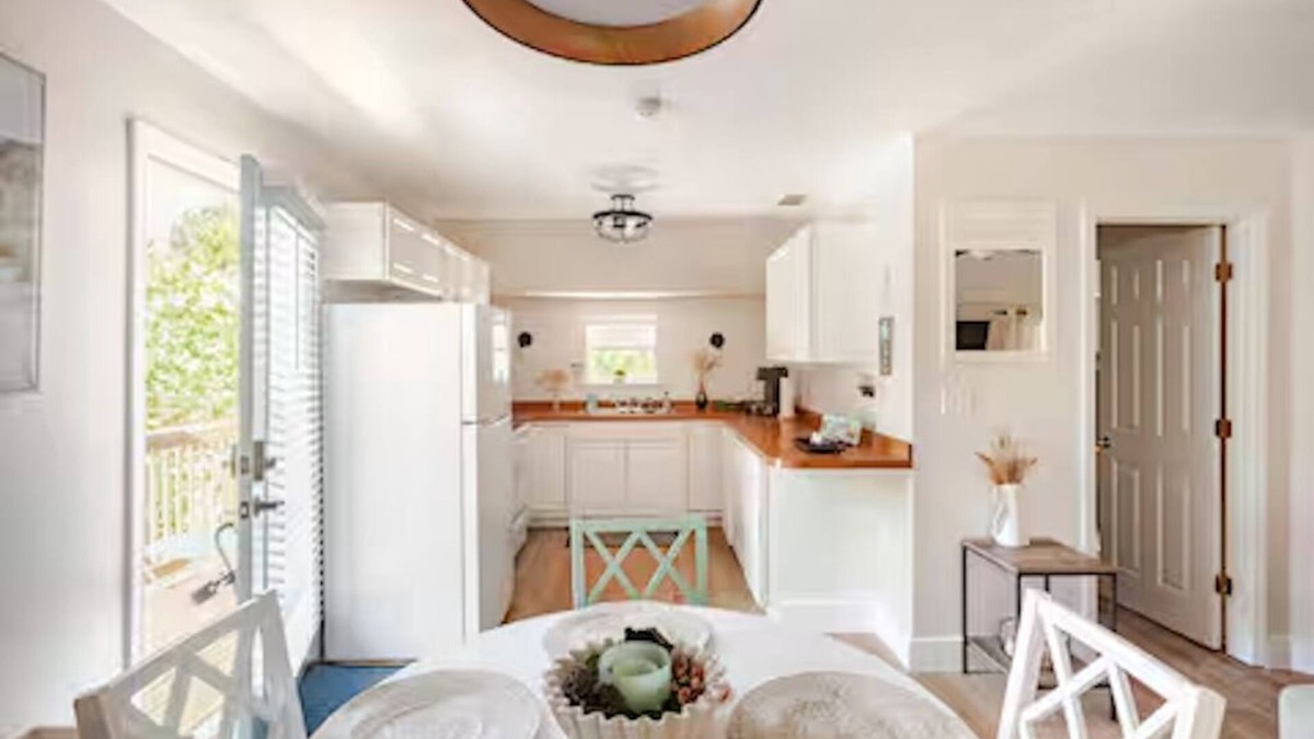 Roseland Apartment | Sandy Pines Perch Indian River Base Camp