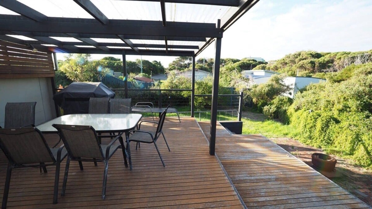 Sandy Point House | Sandy Point Holiday House
