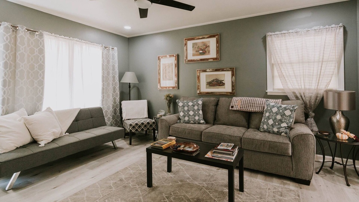 Ocean Springs House | Sandy Toes - 3bedroom near beach & downtown Ocean Springs! in golf cart district