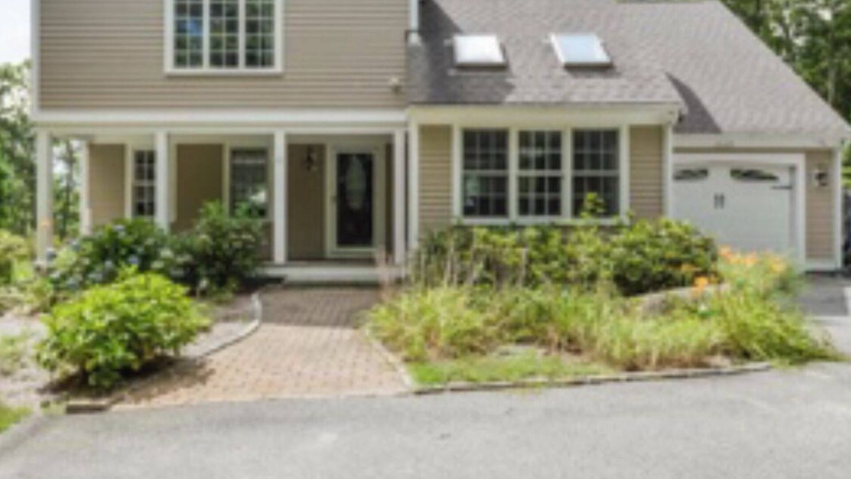 West Barnstable Apartment | Sandy Toes Apartment in Barnstable