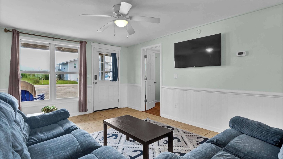 North Topsail Beach Condo | Sandy Toes & Ocean Views – Ground-Floor Gem