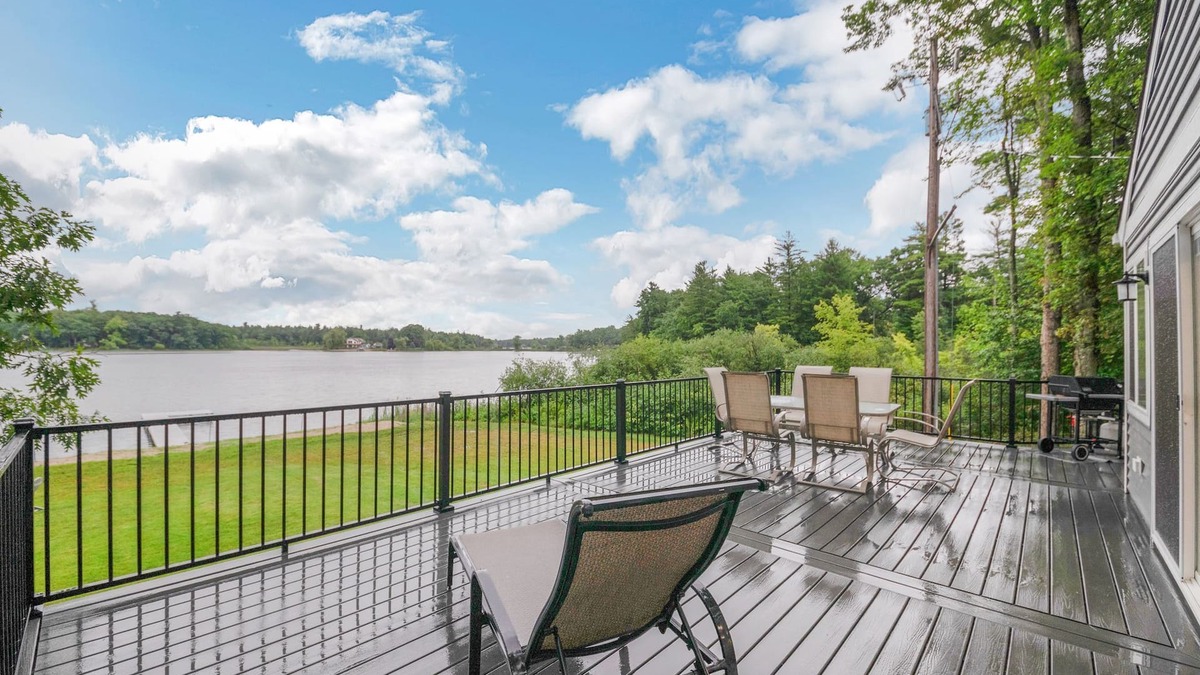 Gowen Cottage | Sandyside: Golden Leaves, Starry Nights – Your Fall Getaway Awaits!