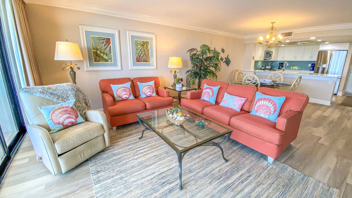 Punta Rassa Condo | Sanibel Harbour 635:Adventure awaits-Nearby fishing, kayaking, dolphin tours and more!