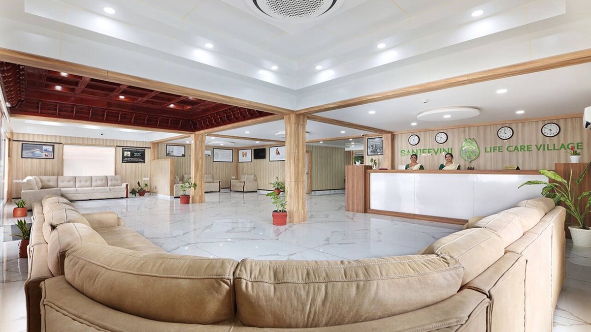 Alwaye Hotel | SANJEEVINI AYURVEDA AND YOGA RETREAT
