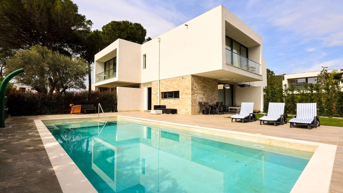 Ishem House | SanPietro Vacation Villa 007