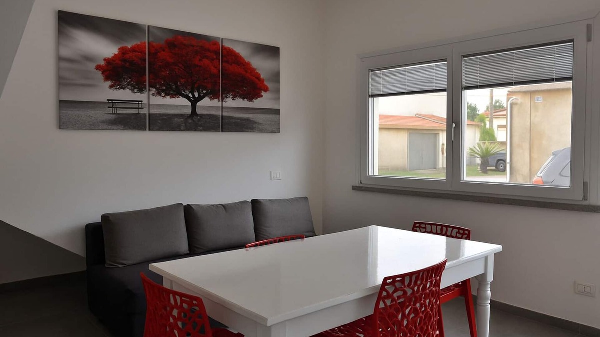 Sant'Antioco House | Sant'Antioco Red Apartment with 2-Way Air Con