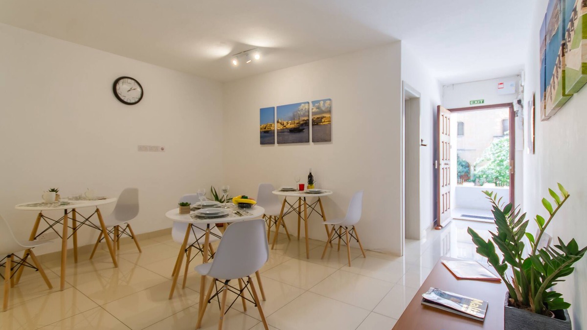 Swieqi House | Santa Maria Court N°2- St. George's Bay, IS-SWIEQI, Malta