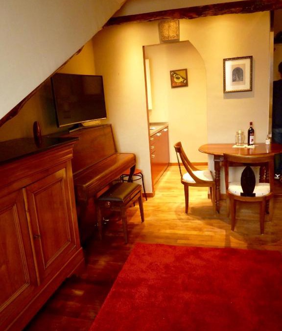 Roman Quarter Apartment | Santi apartment in the heart of Turin
