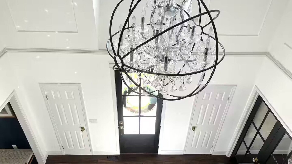 Overland Park House | Santoclere - designer home near Corporate Woods