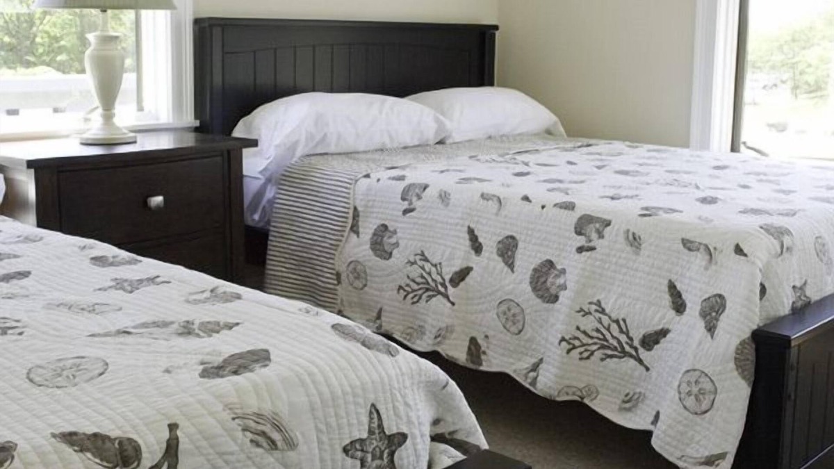 Mashpee Hotel | Santuit Inn