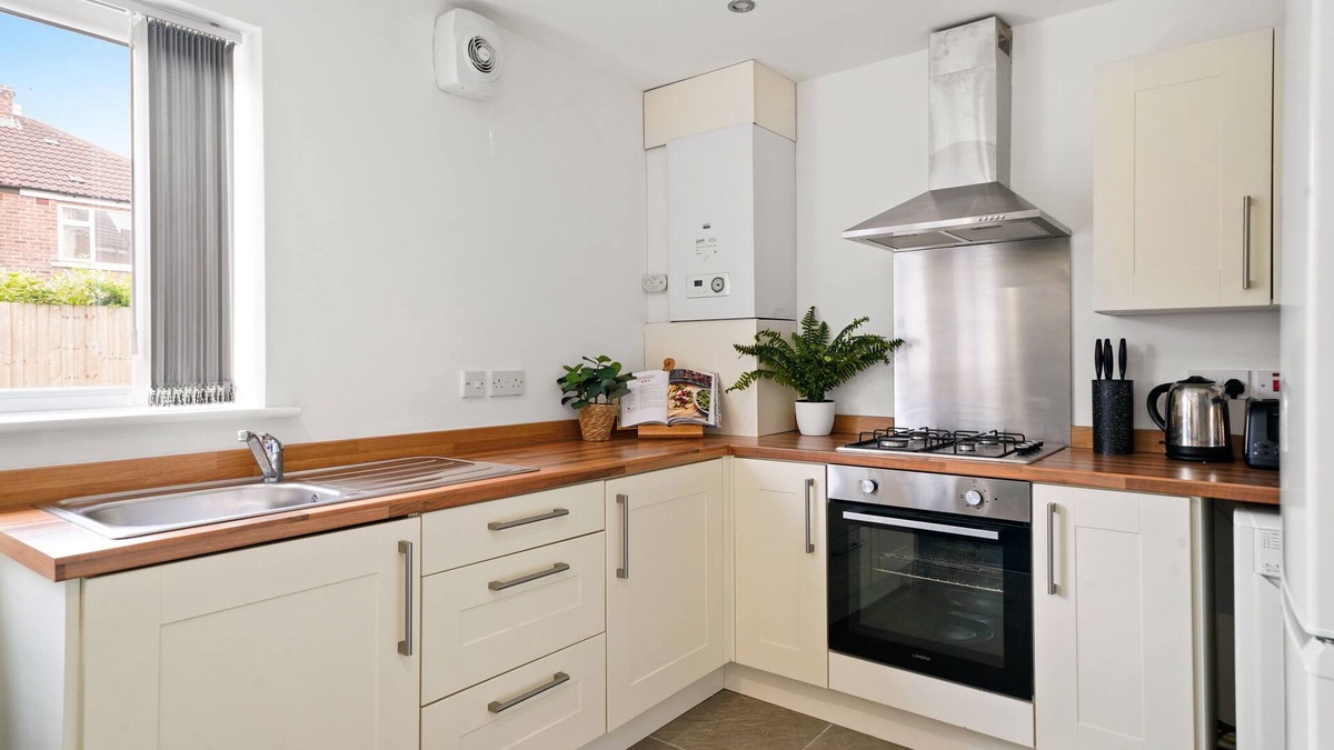 Failsworth Apartment | Sarah House, Apartment 1