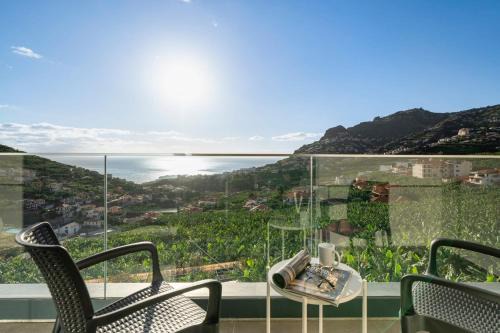 Camara de Lobos Apartment | Saraiva Hills I by An Island Apart