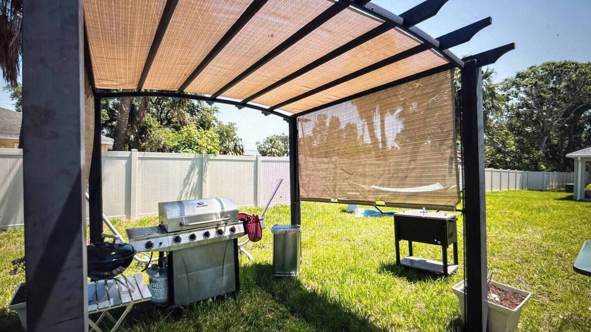 Amaryllis Park House | Sarasota Family Retreat w/Hot Tub + Game Room