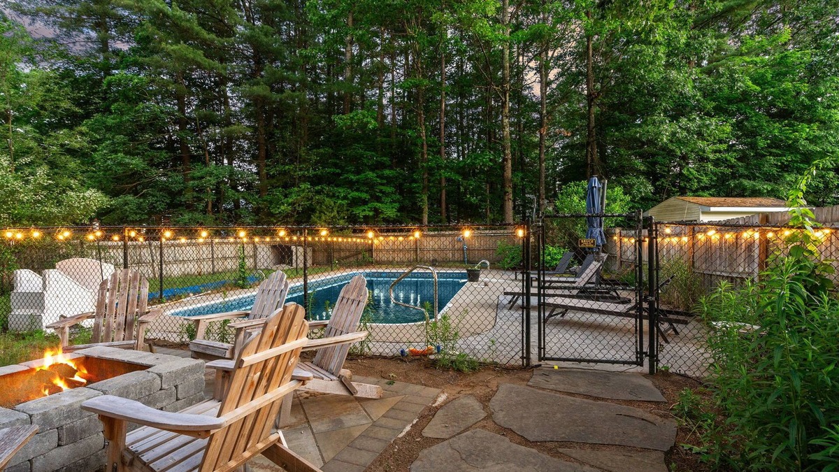 Geyser Crest House | Saratoga adjacent, pool & games