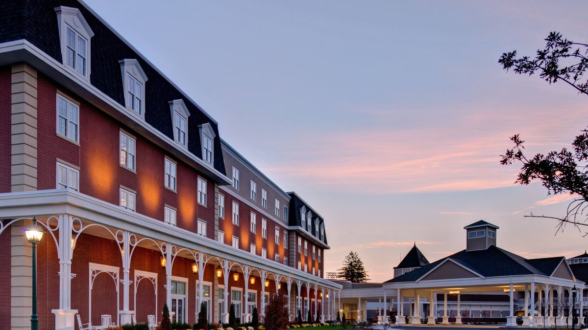 Saratoga Springs Hotel | Saratoga Casino Hotel