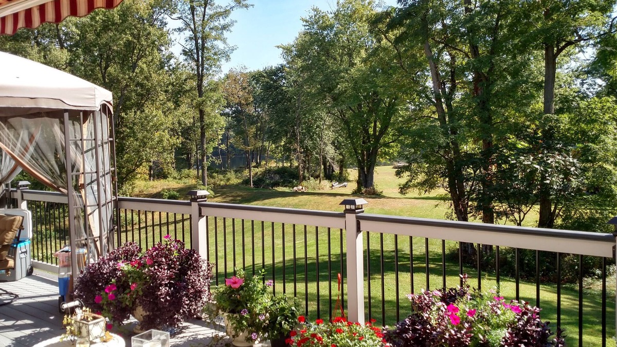 Stillwater House | Saratoga County Track Rental, Waterfront Country Estate on the Hudson