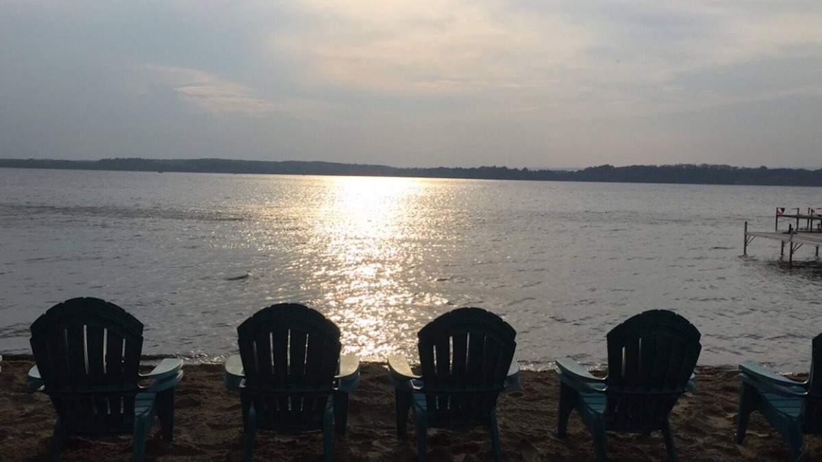 Saratoga Springs House | SARATOGA LAKE HOUSE,Sleep 20, PRIVATE BEACH,Perfect for Large Groups,LARGE ROOMS