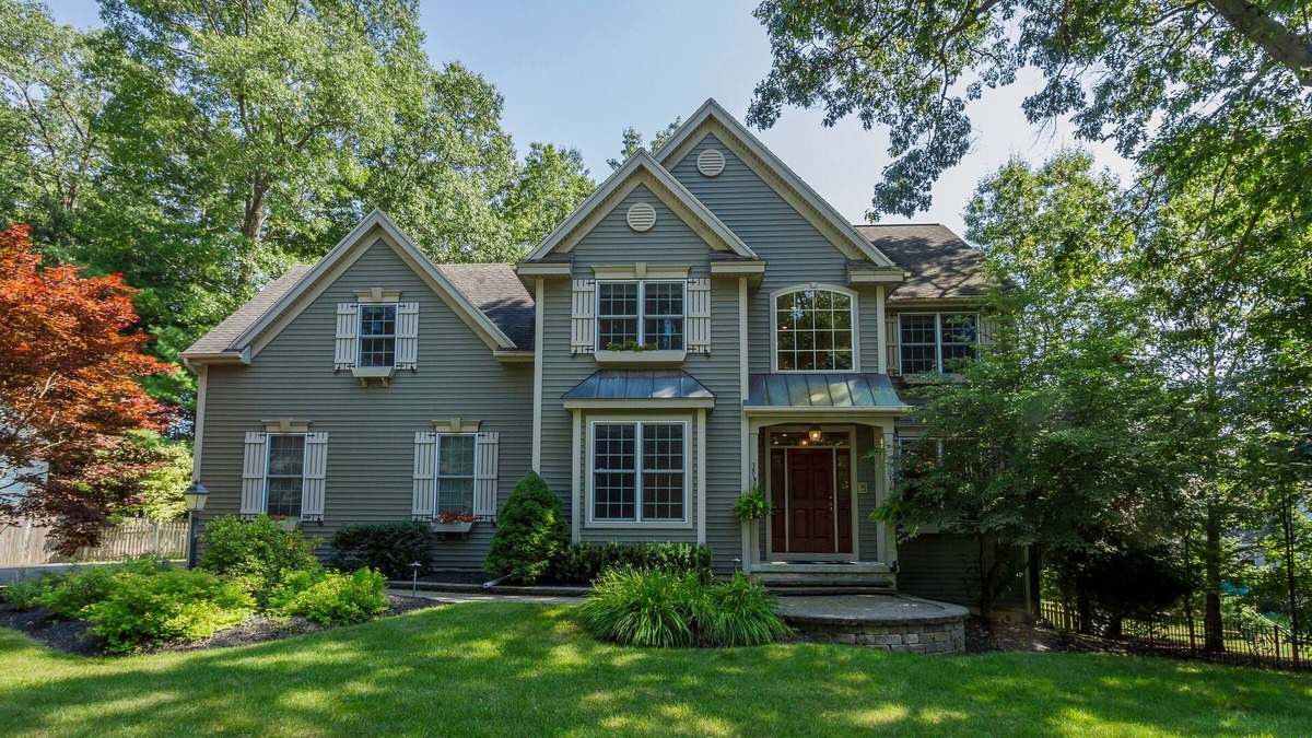 Saratoga Springs House | Saratoga Living-Minutes From Track and Town, Beach Access