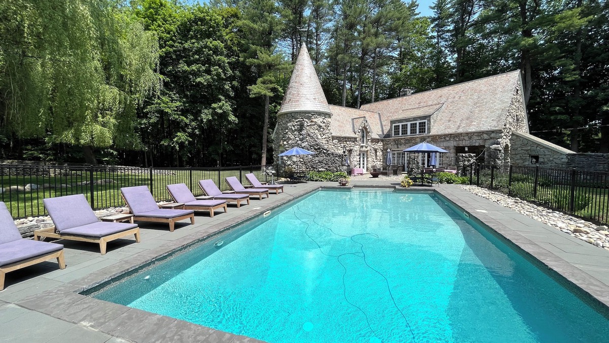 Saratoga Springs Other | Saratoga Springs Track RentalnAvailable BELMONT as well as other weekends
