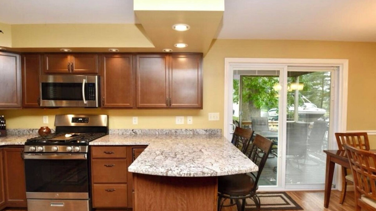 Saratoga Springs Apartment | Saratoga Track Season! 11 Minute Walk to Broadway!