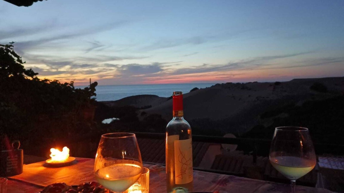 Torre dei Corsari House | SARDAGNE SAUVAGE - VIEW OF THE DUNES AND THE SEA AT 600M
