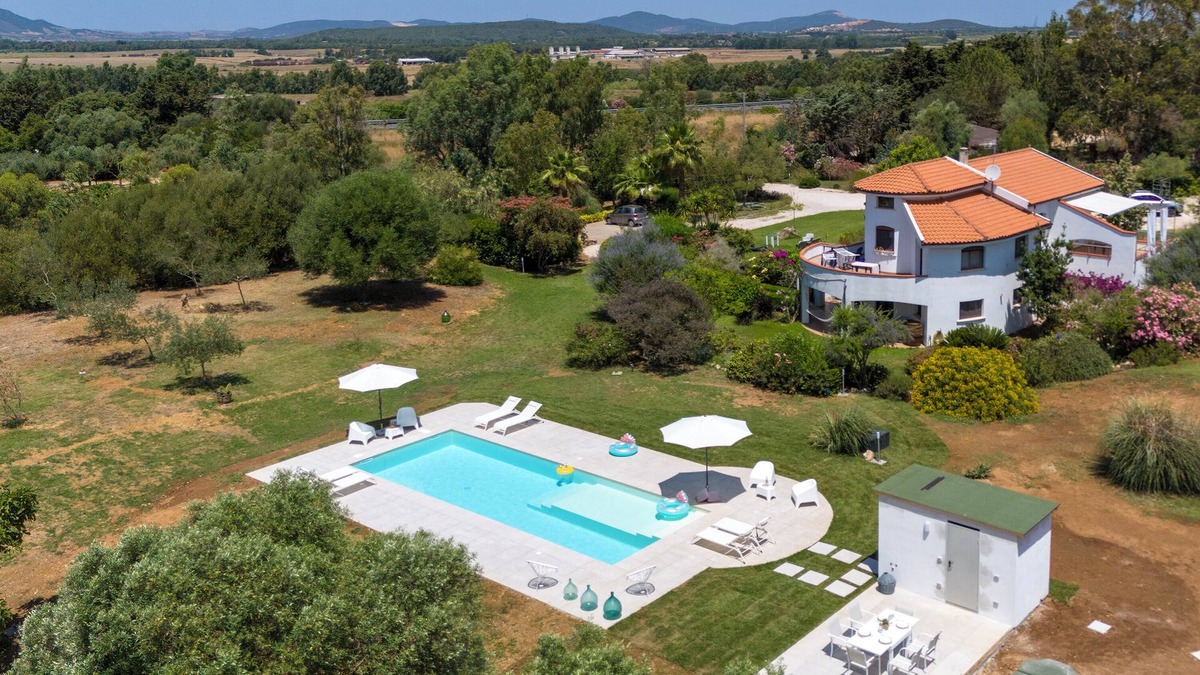 Olmedo Apartment | Sardinia Re - Villa Fioretta Flowers Apartments - Terrace Apartment