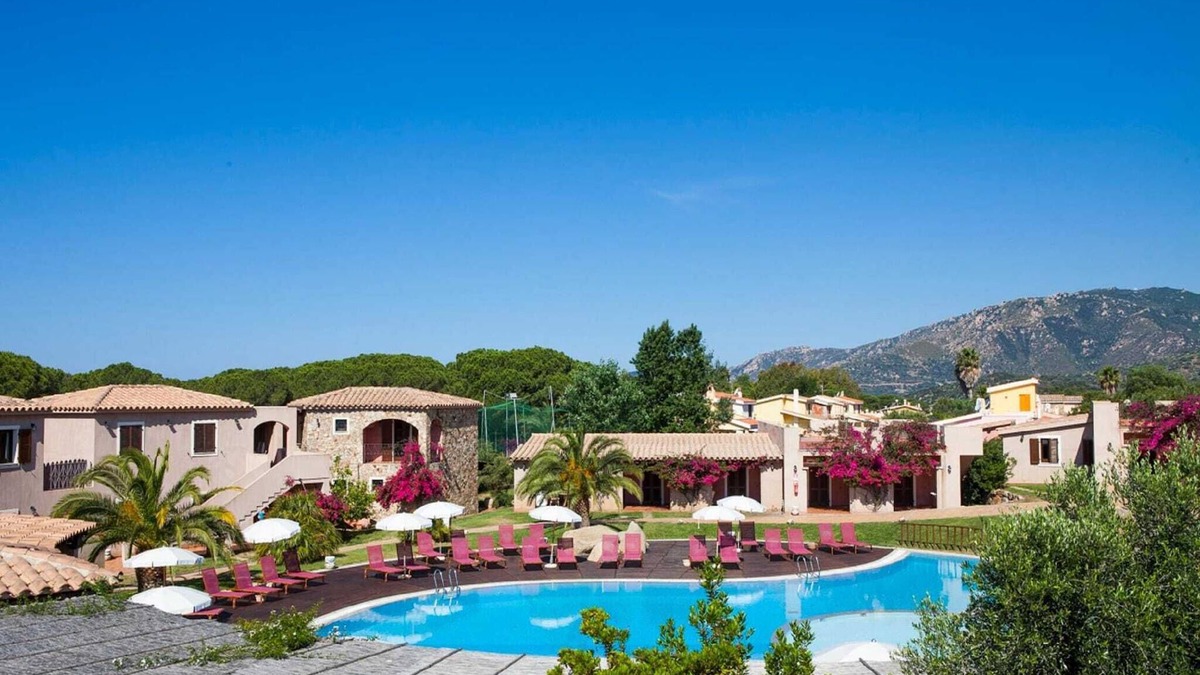 Campulongu Apartment | Sardinian-style apartment near beach