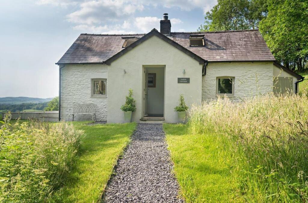Llangadog House | Sardis Cottage