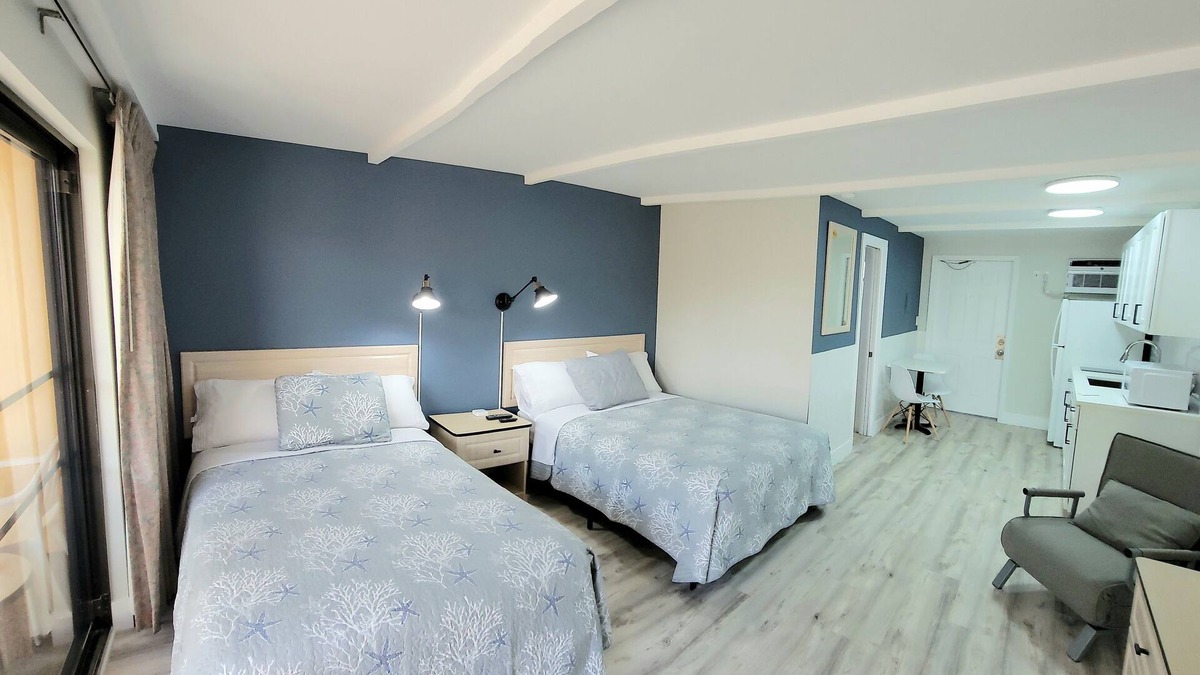 Treasure Island Hotel | Satellite Motel - Bliss on the Bay 120