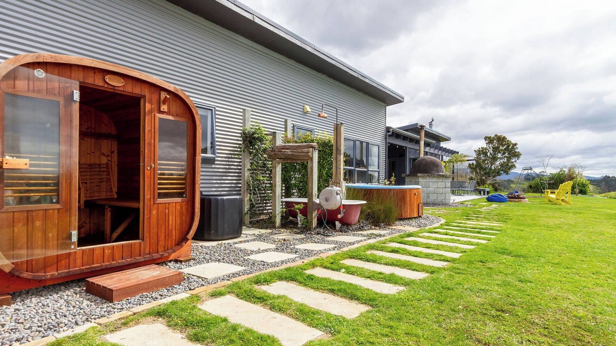 Aongatete House | Sauna, Ice Bath & Spa - Family Friendly Getaway