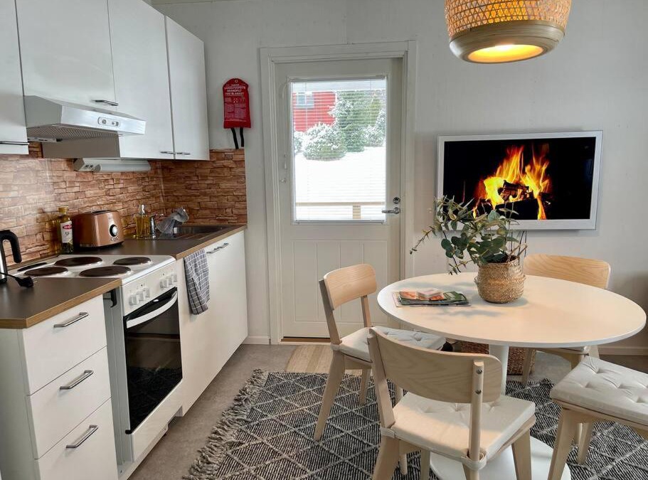 Luopioinen House | Saunallinen minitalo keskellä ulkoilukylää