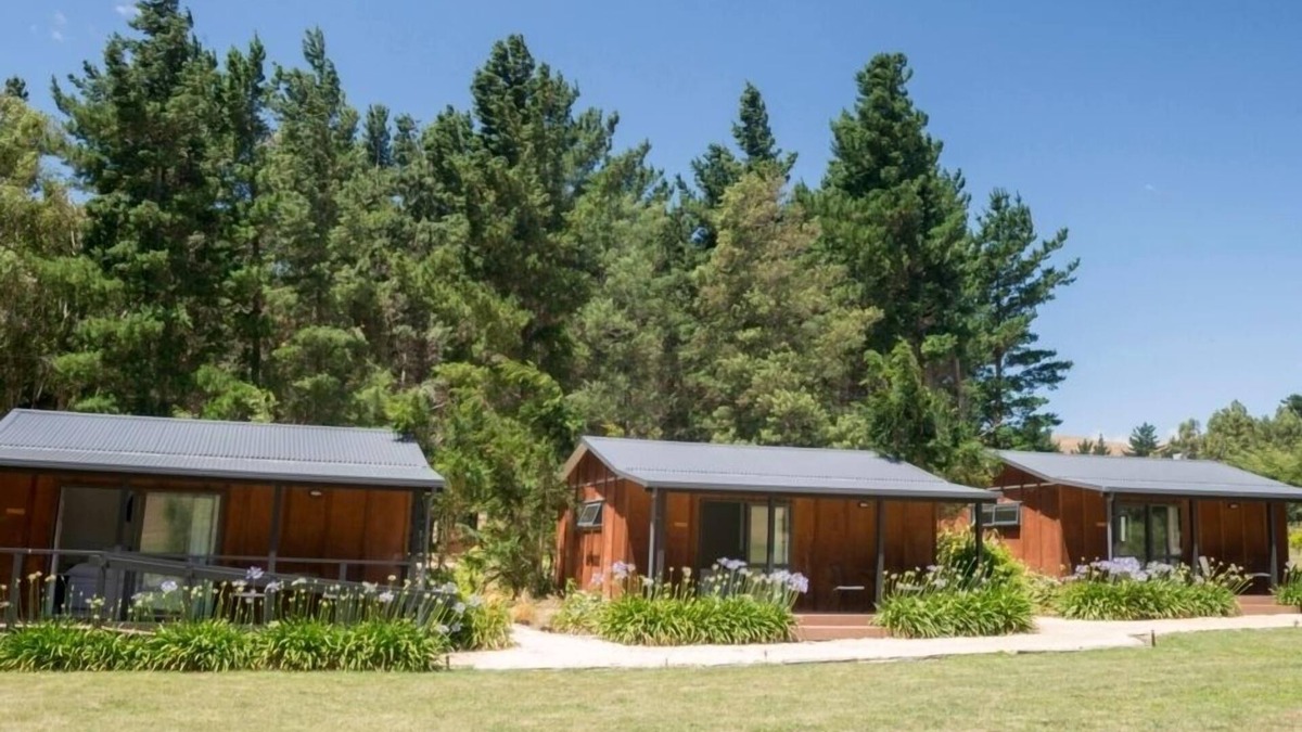 Poukawa Ski Chalet | Savana Estate Chalet 2