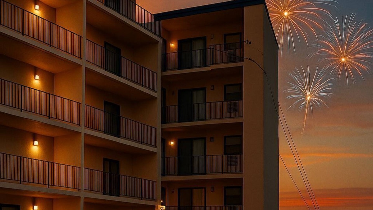 Lewes Apartment | Savannah Cabana/Beach & Firework Views!