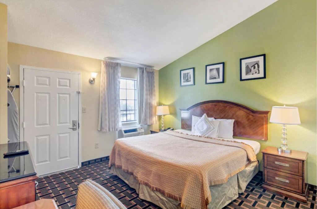 Savannah Hotel | Savannah Garden Hotel