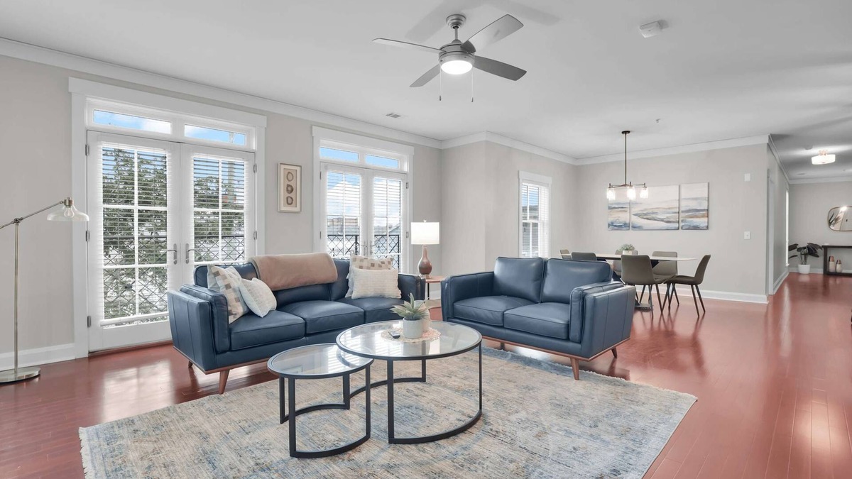 Old West Broad Neighborhood Condo | Savannah Residences|Private Parking|3BR/2BA