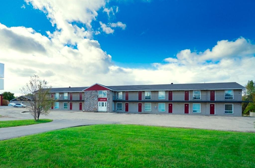 Kincardine Hotel | Save Inn