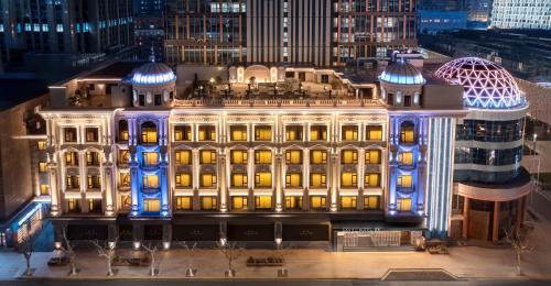 Hong Kou Hotel | SAVHE Hotel on the Bund Nanjing Road Pedestrian Street -Free night snacks and afternoon tea