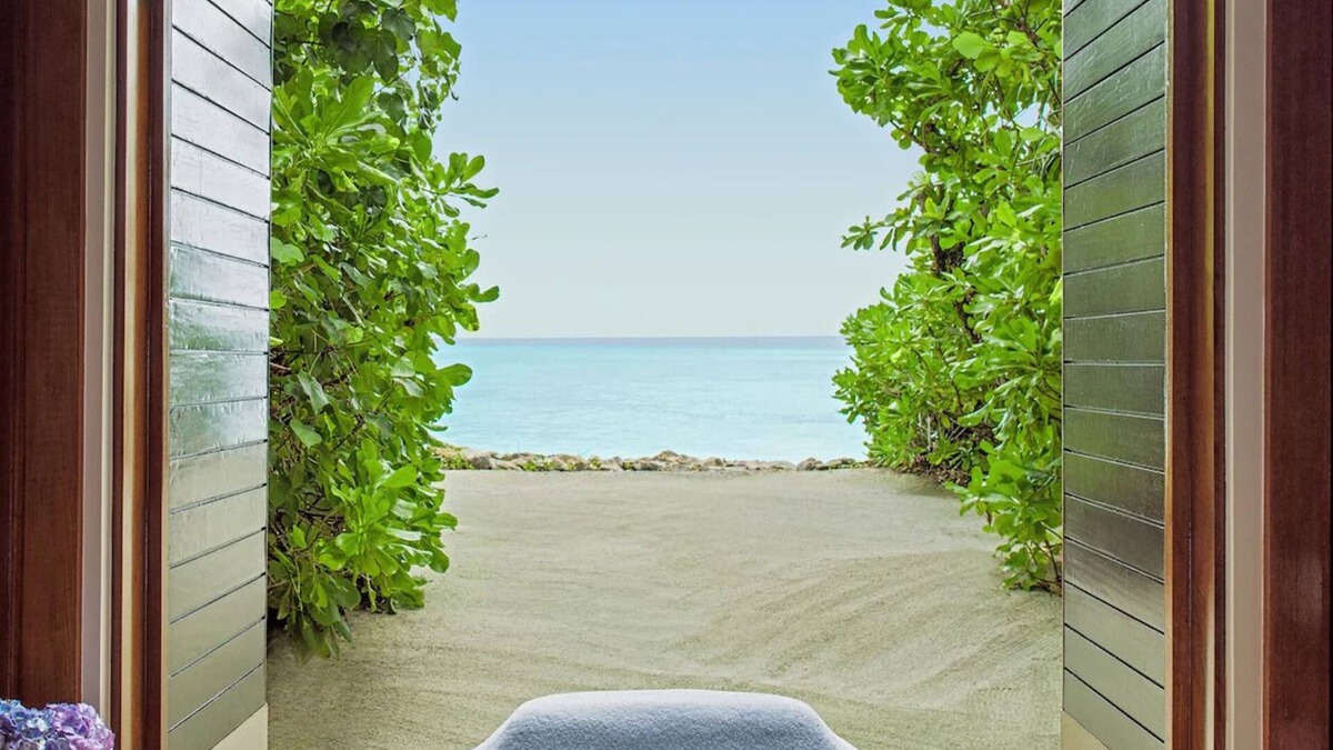 Reethi Rah House | Savor An Exhilarating Experience! Direct Beach Access, Beach View, Outdoor Pool