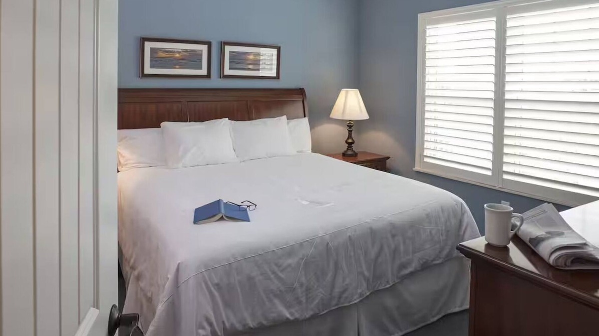 Palmetto Dunes Hotel | Savor Peaceful Sunsets Just Steps from the Dock and Serene Waterway Trails