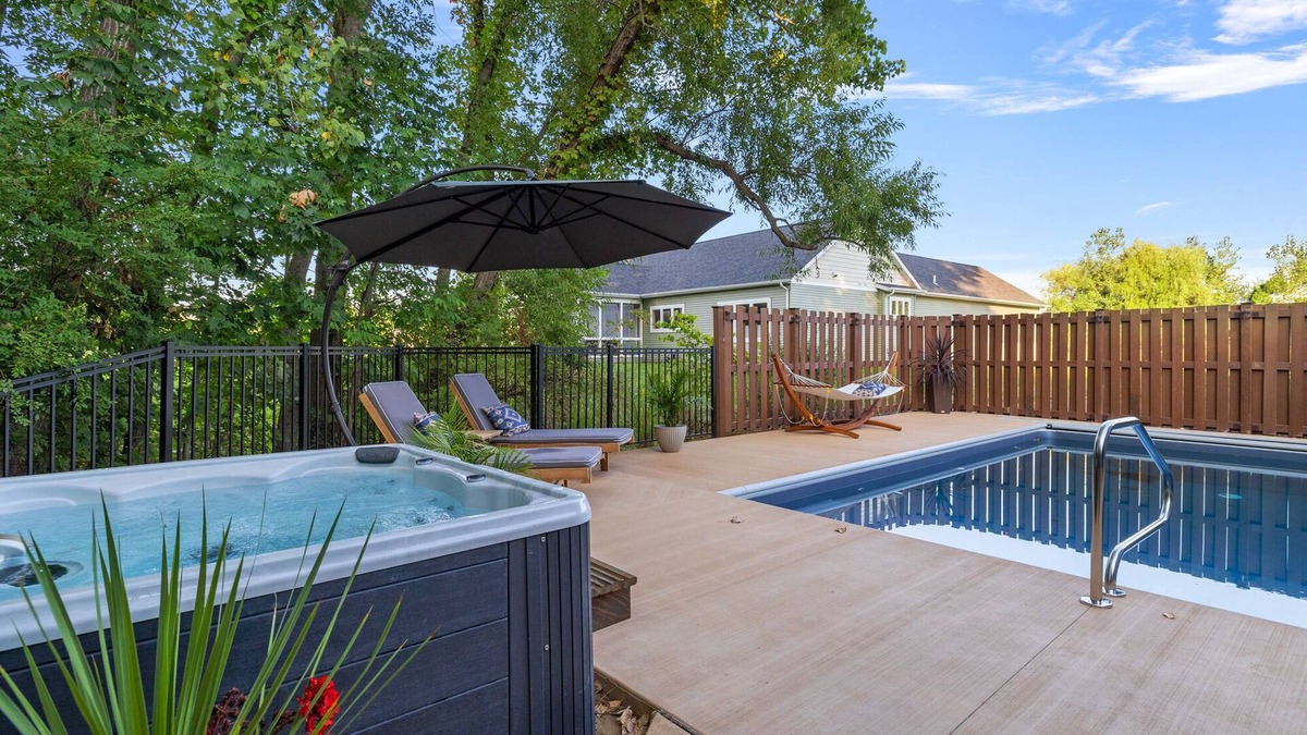 Harbert House | Sawyer Retreat with private pool and hot tub!