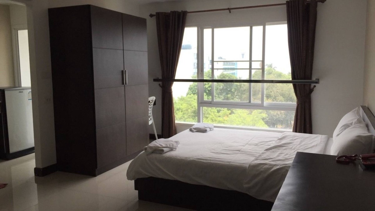 Ban Bang Saen Hotel | Say Hi Residences
