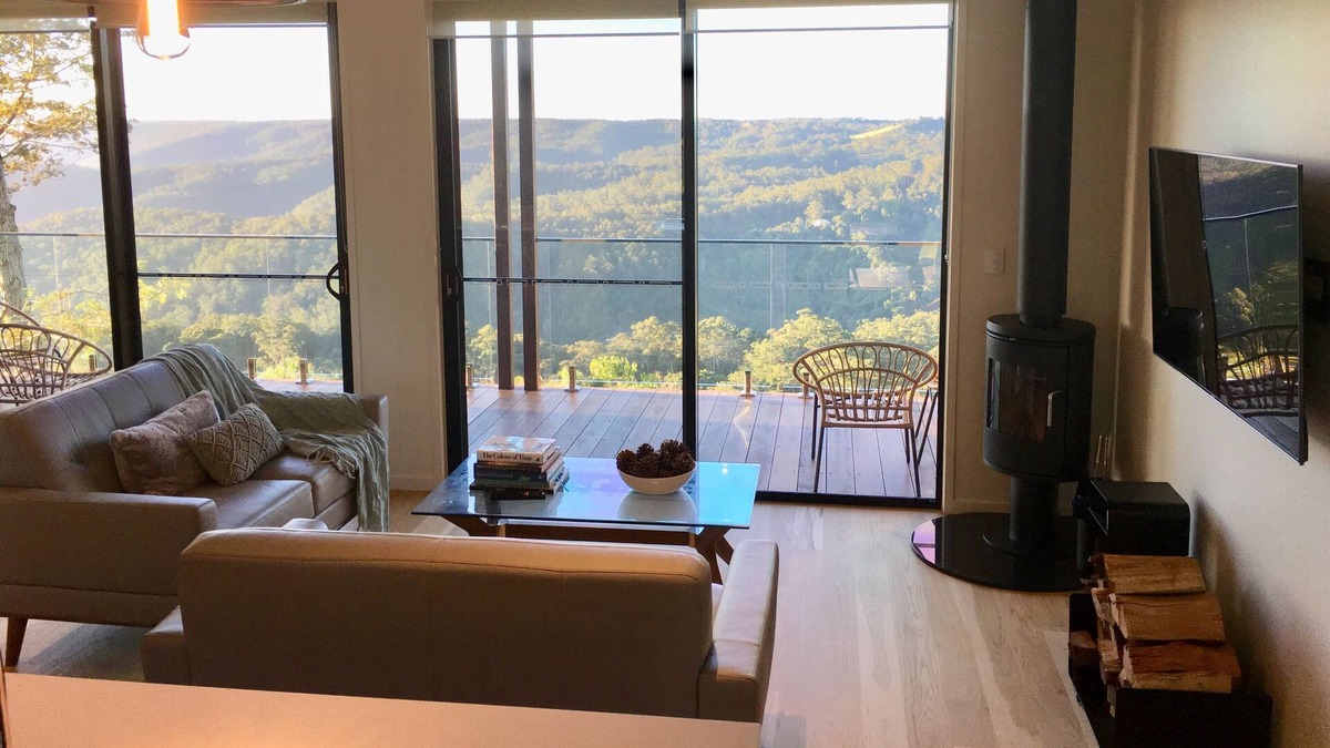 Booroobin Cabin | Scandinavian Cabin - Maleny - One Bedroom