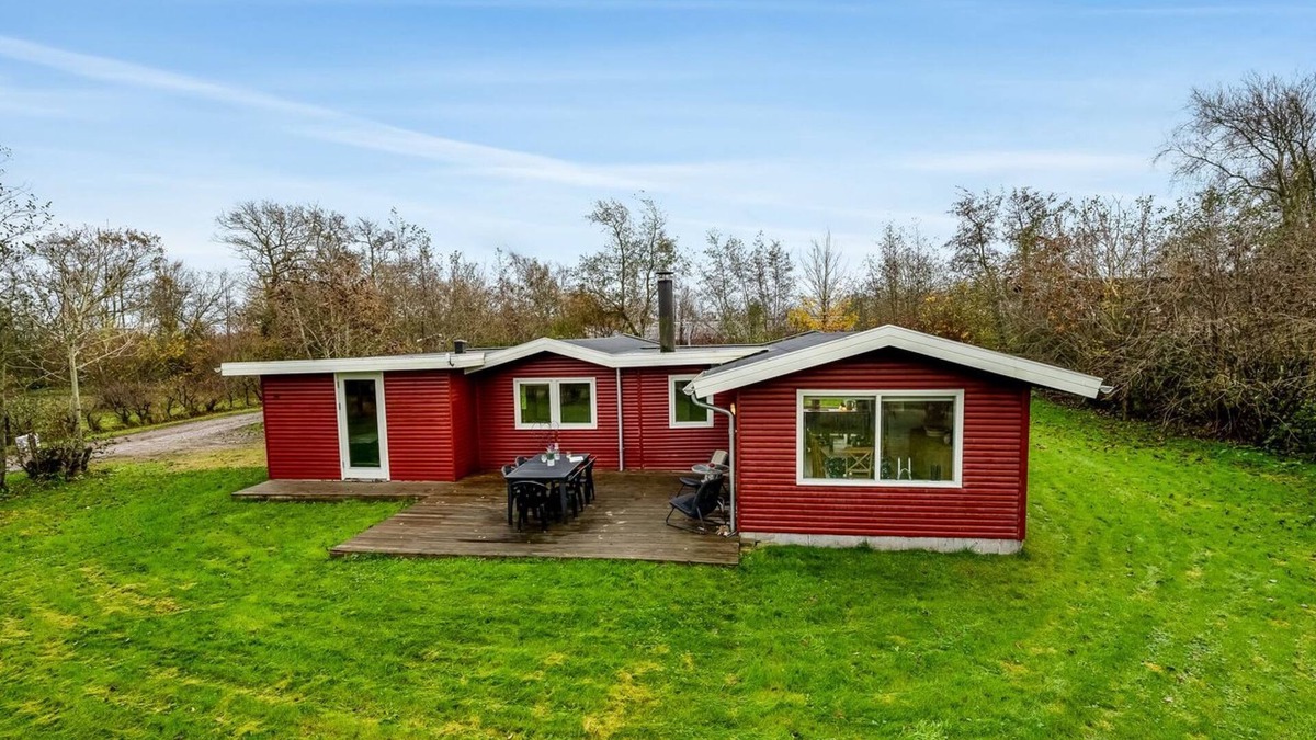 Vinderup House | "Scarlet" - 400m to the fjord by Interhome