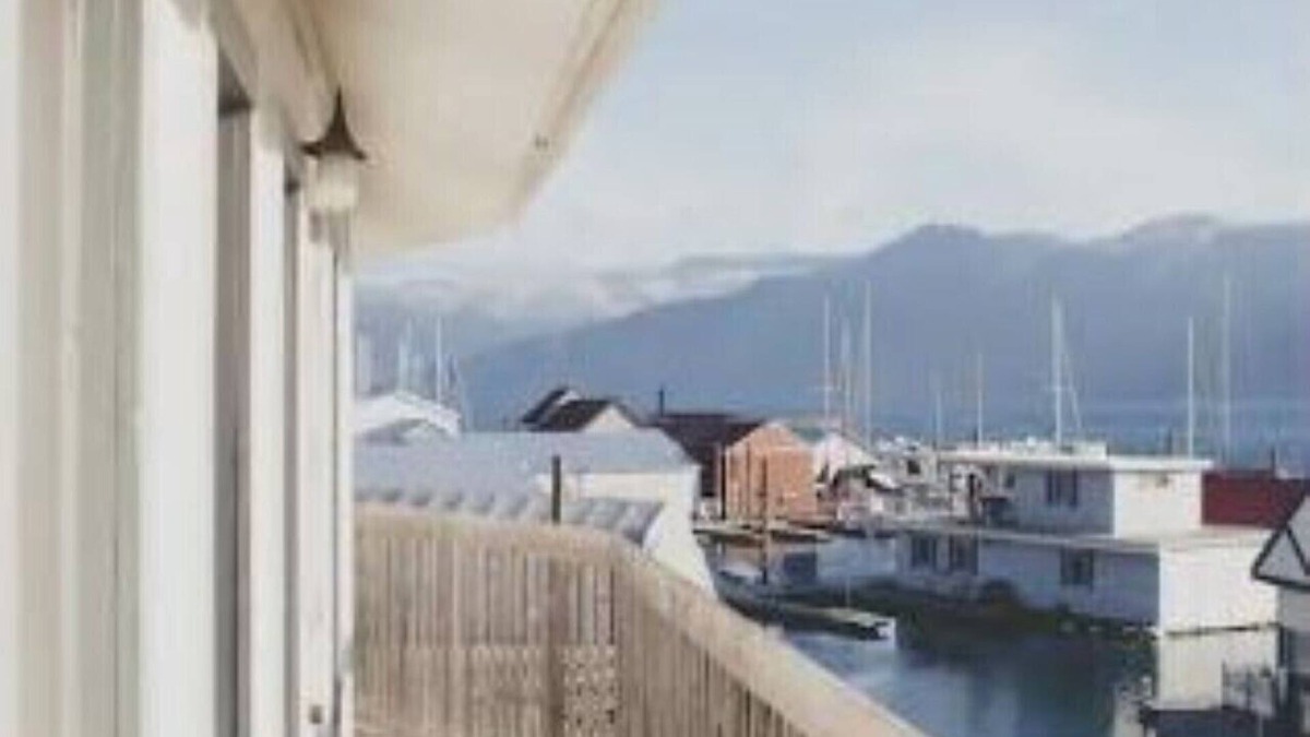 Bayview Hotel | Scenic Bay Motel room 3